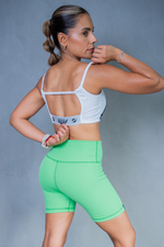 Cargar imagen en el visor de la Galería, Short R4 VERDE